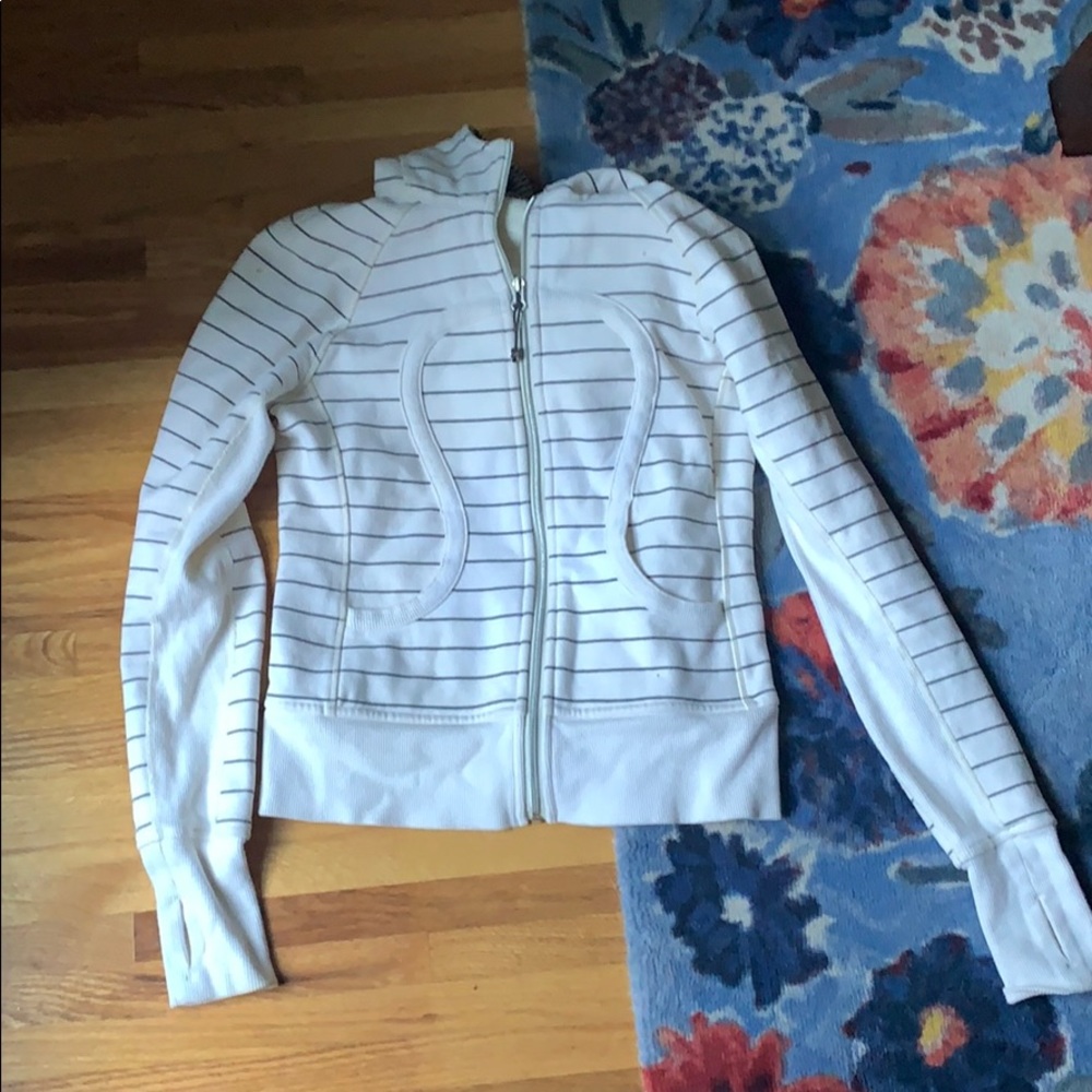 Lulu lemon scuba hoodie size 4